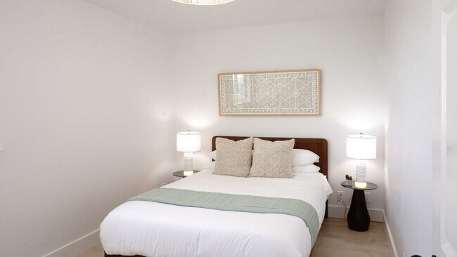 Building Photo - 7904 80th Ave NE