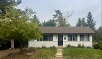 Building Photo - BEAUTIFUL 5 Bed 2 Bath South Boulder Home Available June 10!