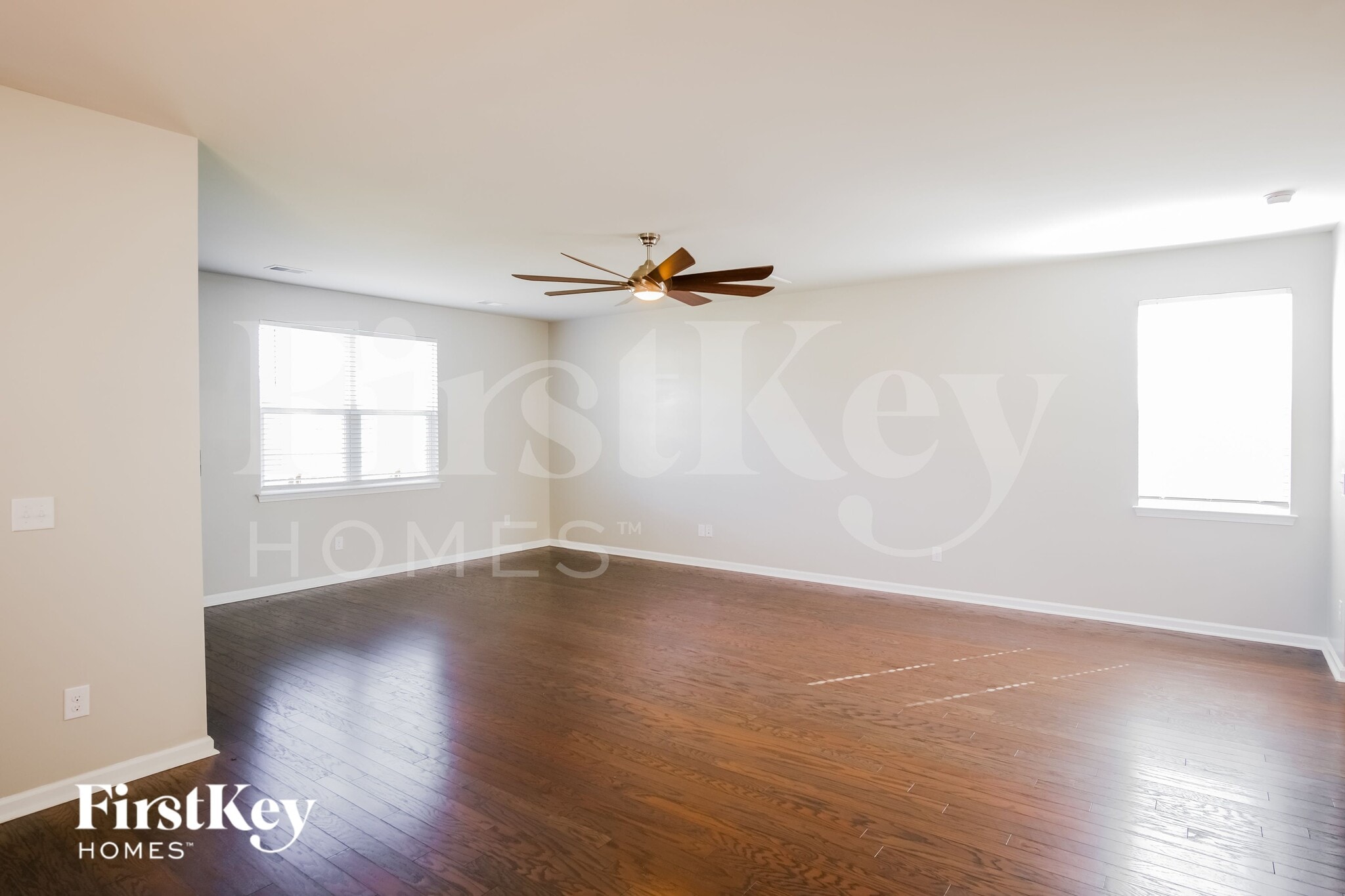 Building Photo - 216 Rhodes Ct