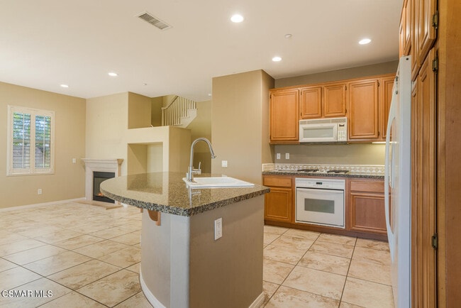 Building Photo - 3327 Shadetree Way