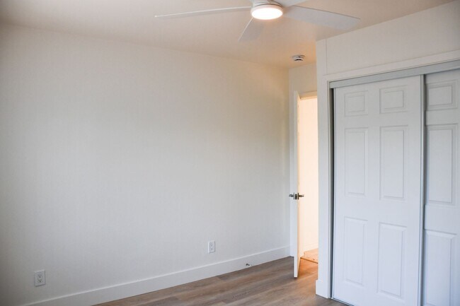 Building Photo - Parker (316)