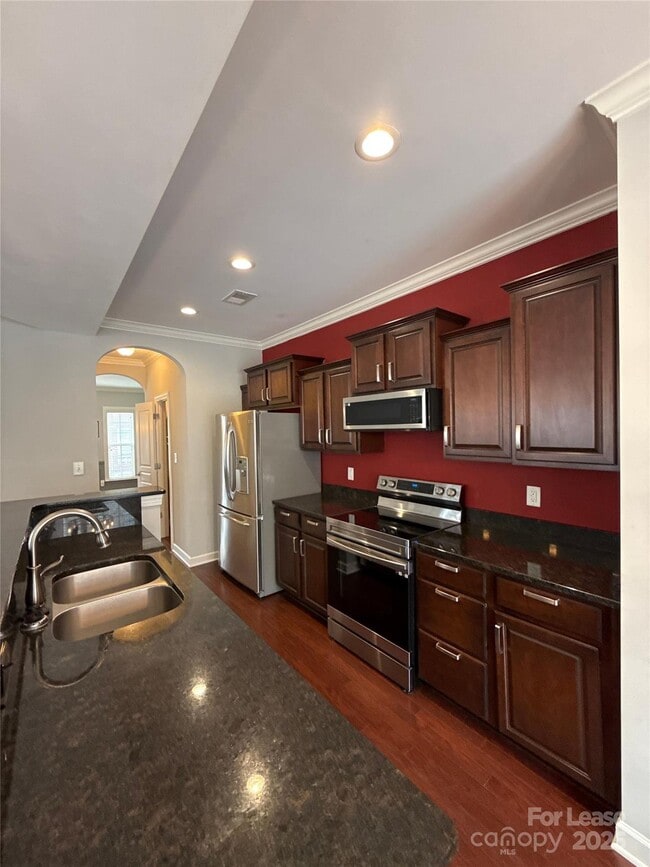 Building Photo - 2225 Camalier Ln