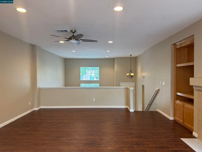 Building Photo - 2728 Ashwell Ln