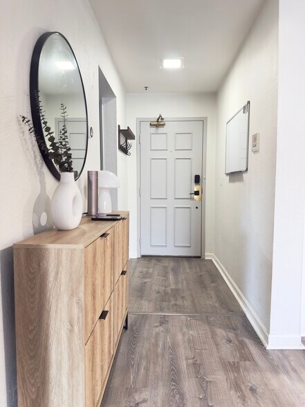 Building Photo - 5605 Friars Rd