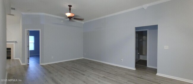 Building Photo - 2155 S Cranbrook Ave