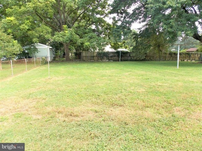 Building Photo - 6409 Higham Dr