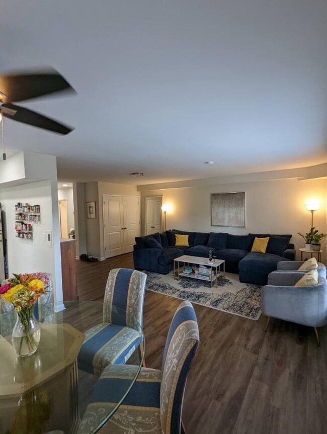 Building Photo - 125 Montgomery Ave