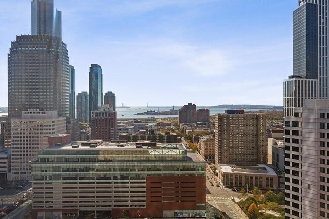 Building Photo - 88 Morgan St