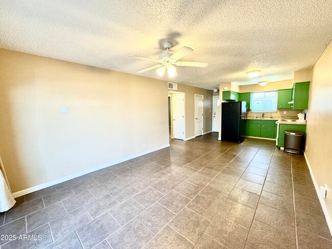 Building Photo - 6721 E McDowell Rd