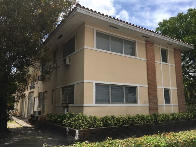 414 Valencia Avenue, Coral Gables, FL - 406-414 Valencia Ave