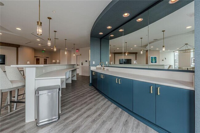 Building Photo - 2795 Peachtree Rd NE