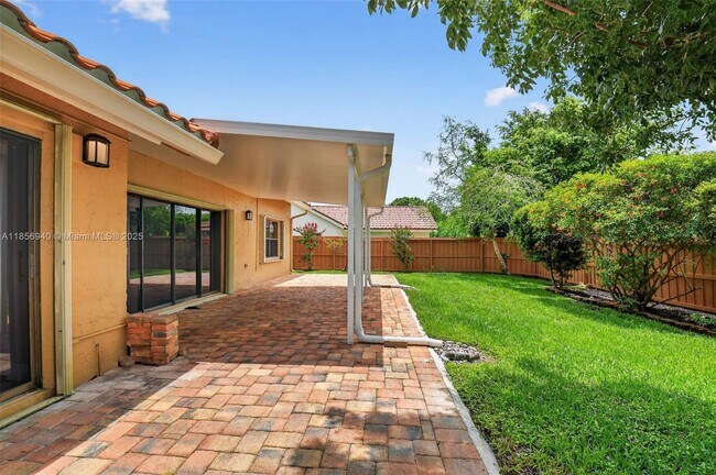 Building Photo - 9581 El Clair Ranch Rd
