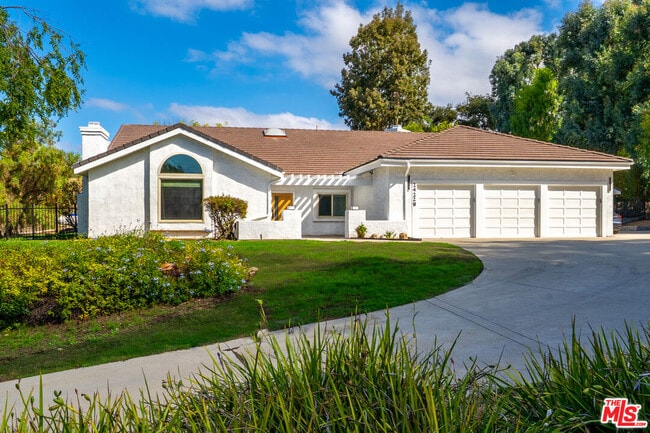 Building Photo - 24228 Dry Canyon Cold Creek Rd