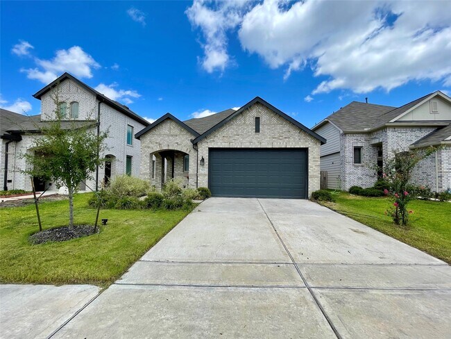Primary Photo - 5026 Mint Orchard Dr