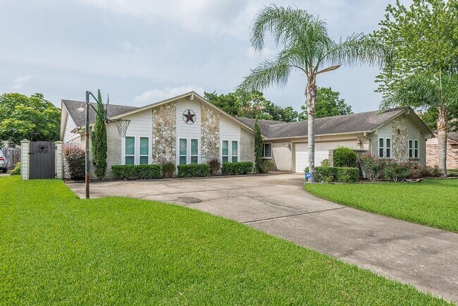 Building Photo - Zoned to CLHS! Updated One Story 4BR Home!