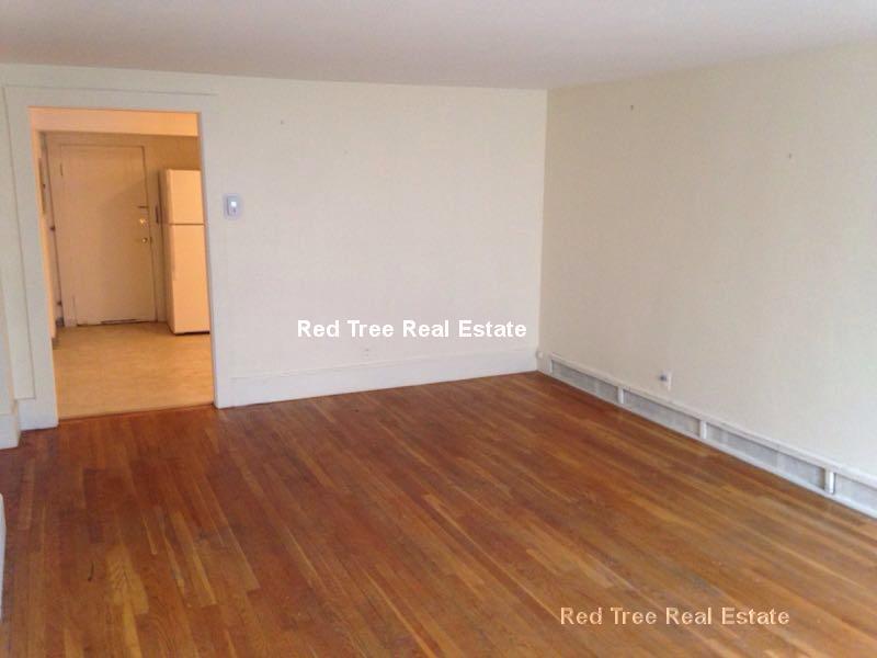 Building Photo - 211 Saint Paul St