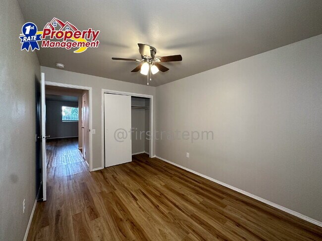 Building Photo - 4876 W Blodgett Ln