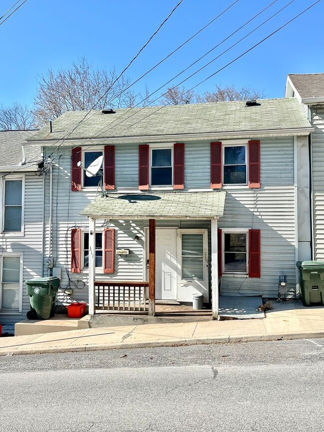 Building Photo - May 2026 Move In — 2 bedroom Single Family...