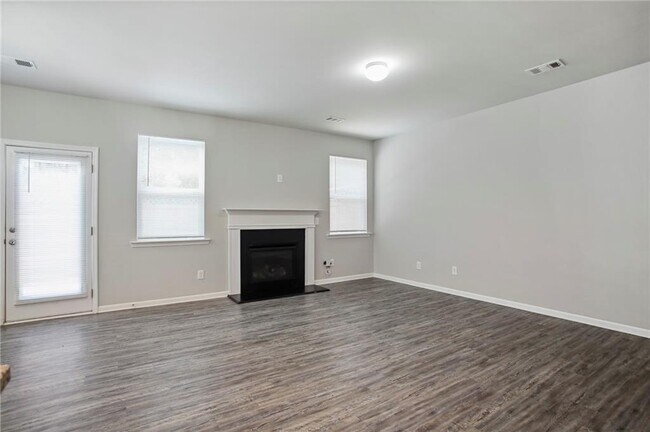 Building Photo - 212 Ridge Valley Dr