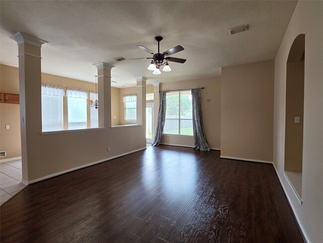 Building Photo - 18823 Brighton Trail Ln