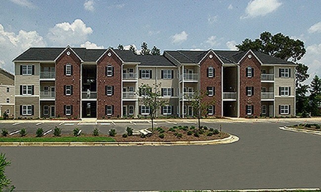 Building Photo - 625 Marshtree Ln