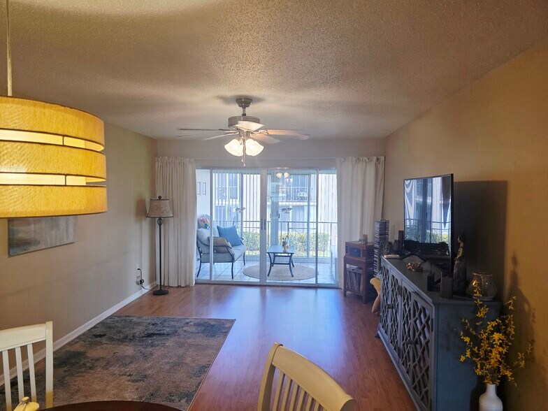 Building Photo - 19029 US Highway 19 N