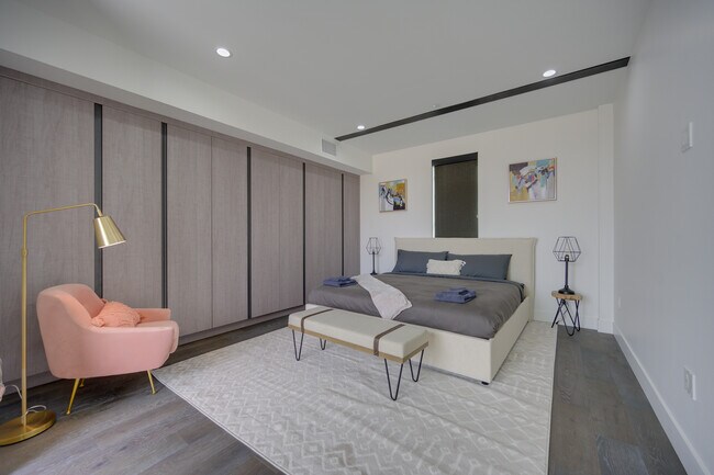 Building Photo - 4422 Riley Dr