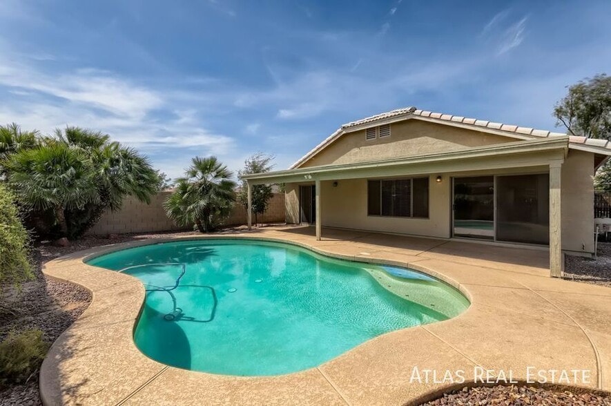 Building Photo - 13281 W Mauna Loa Ln