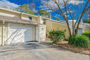 Building Photo - 11239 Cedar Hollow Ln