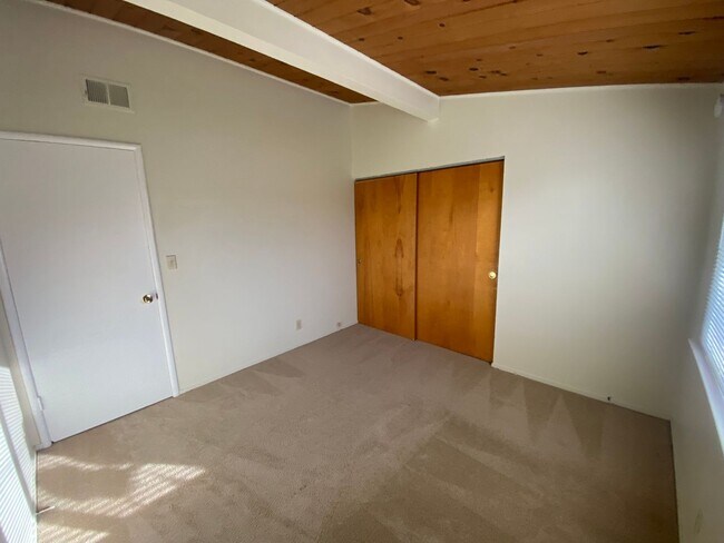 Building Photo - 1116 Isabelle Ct