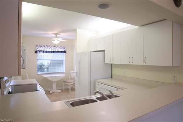 Building Photo - 273 Robin Hood Cir
