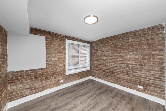 Building Photo - 1 bedroom in Chicago IL 60610