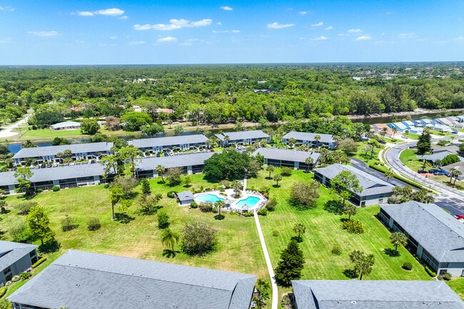 Building Photo - 1231 Commonwealth Cir