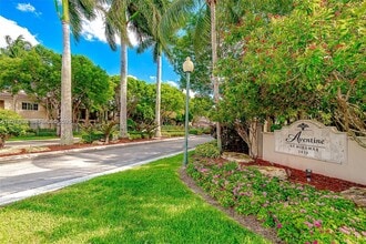 Building Photo - 2452 Centergate Dr