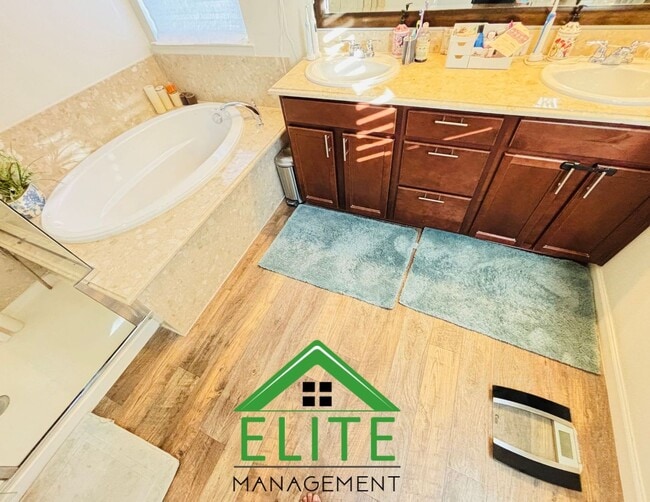 Building Photo - Welcome to this Immaculately Maintained Re...