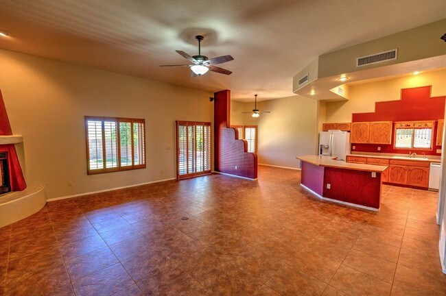 Building Photo - Silverado Hills