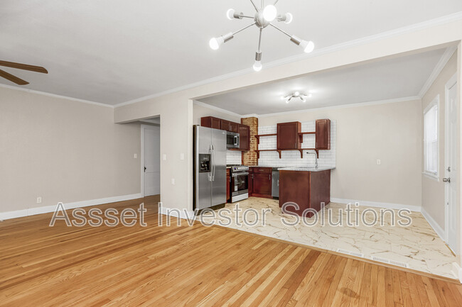 Building Photo - 4141 Eaton St