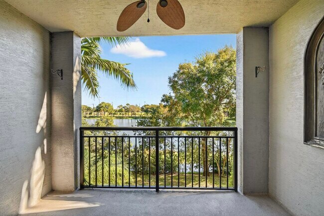 Building Photo - 1660 Renaissance Commons Blvd