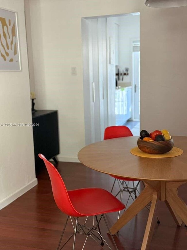 Building Photo - 901 Meridian Ave