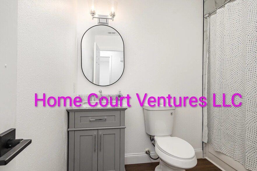 2nd bathroom - 639 W Williams St