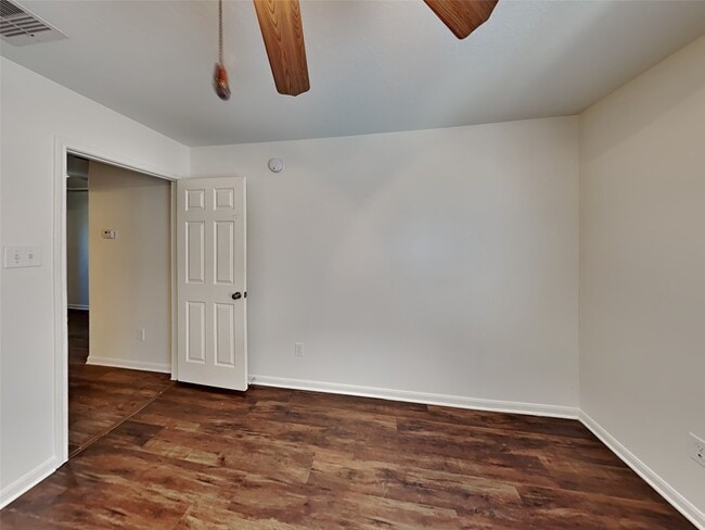 Building Photo - 2303 Cantabria Ln