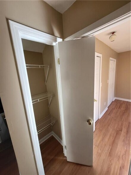 Building Photo - 2622 Country Trace SE