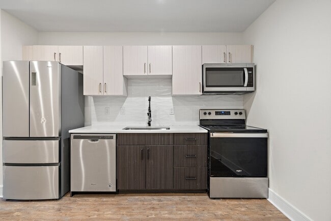 Building Photo - 4625 Virginia R
