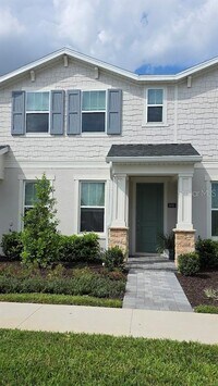 Building Photo - 1665 Pinecliff Dr