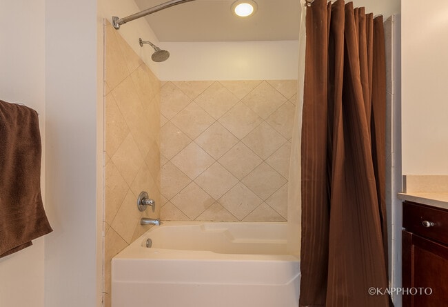 Building Photo - 200 N Jefferson St