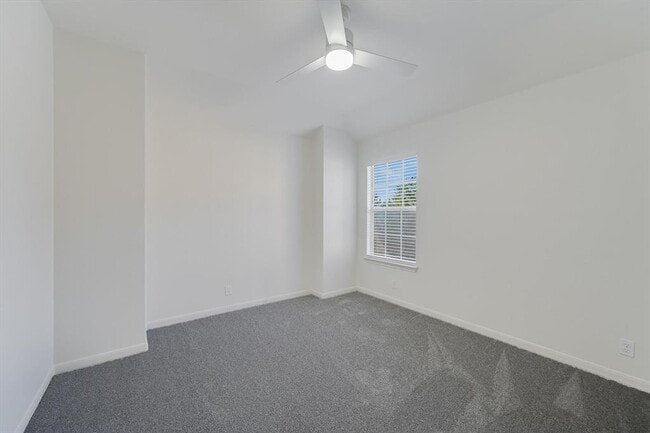 Building Photo - 9316 Bavaria Ln