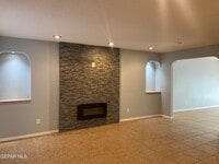 Building Photo - 4433 N Stanton St