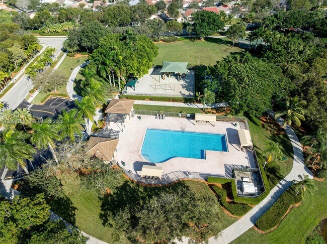 Building Photo - 875 Savannah Falls Dr