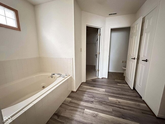 Building Photo - 1453 Quinlan Ct