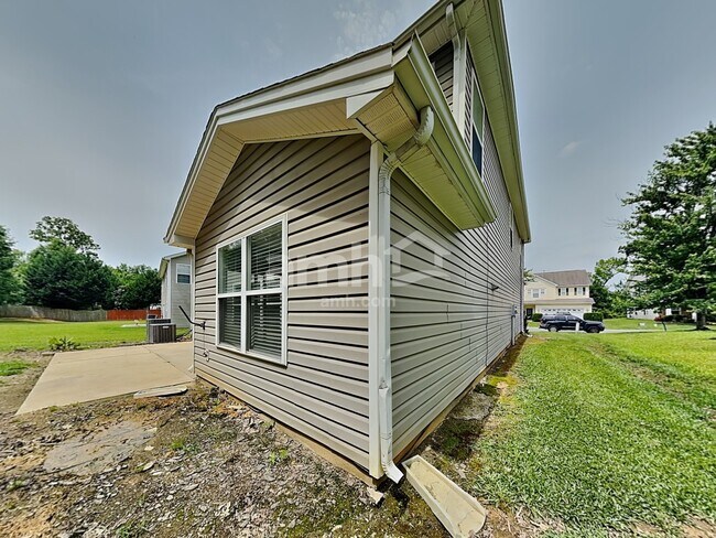 Building Photo - 402 Annaberg Ln
